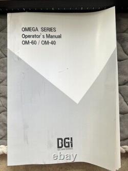 Digital Graphics Inc 20 Omega OM-40 Cutting Plotter With Power Cord-Tested