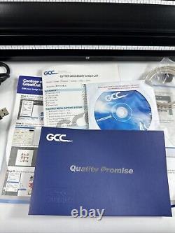 GCC Expert II LX 24 Vinyl Cutter Plotter Machine withsoftware and manual