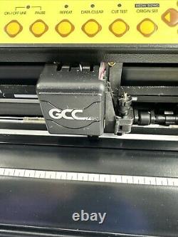 GCC Expert II LX 24 Vinyl Cutter Plotter Machine withsoftware and manual