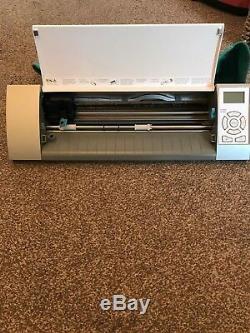 Silhouette Cameo vinyl cutting machine