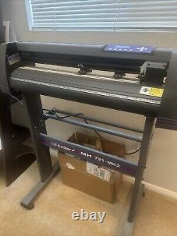 Vinyl Plotter / Us Cutters